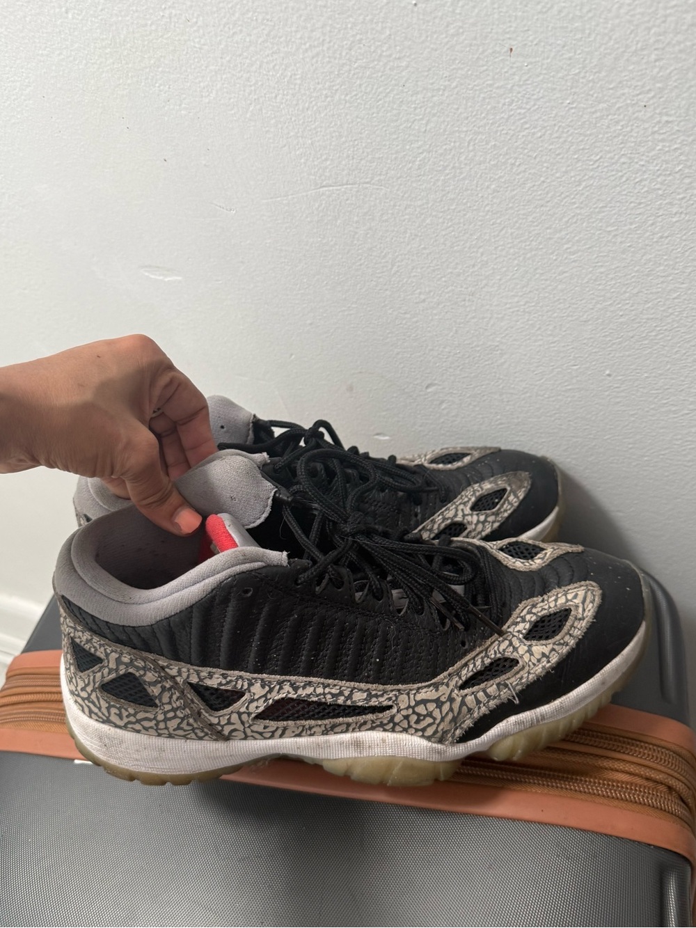 Jordan 11 Black Sneakers